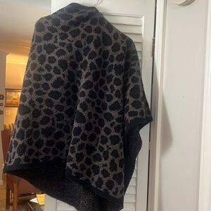 Barefoot Dreams poncho